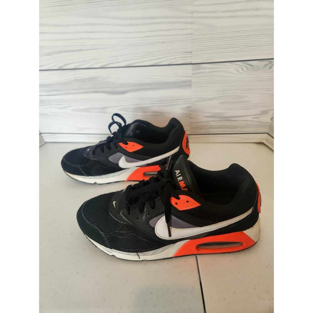 Nike Air Max IVO Sz 8.5 M 580518-016 Black Crimson Men's Shoes - Picture 5 of 8
